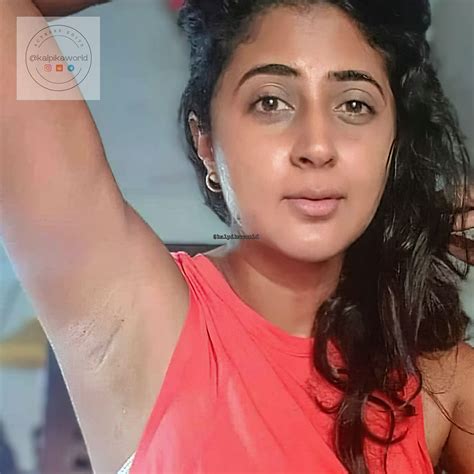 serial actress armpit